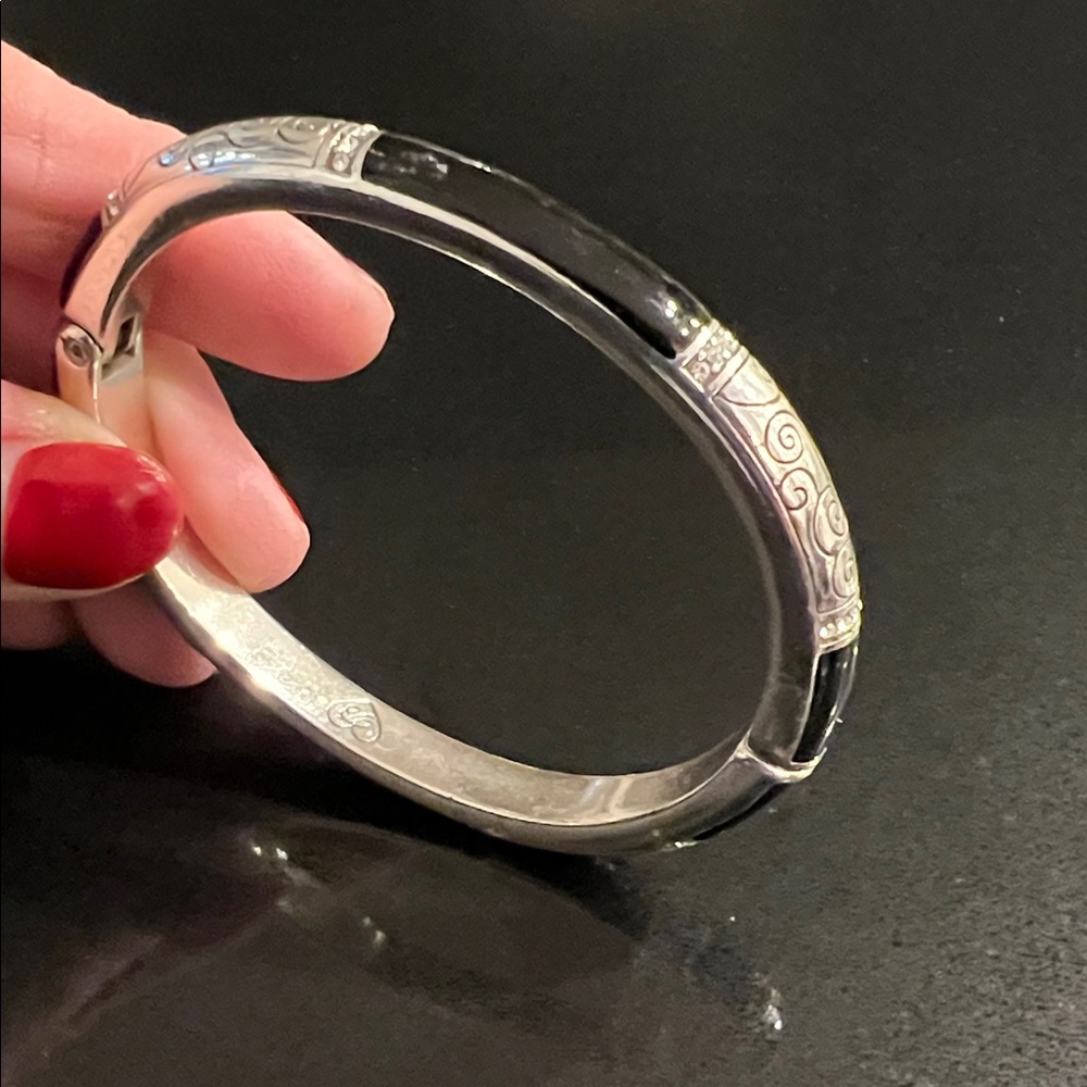 Brighton Wiltern Hinged Bangle